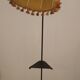 Lampadaire tripode vintage métal noir porte revue et tablette
