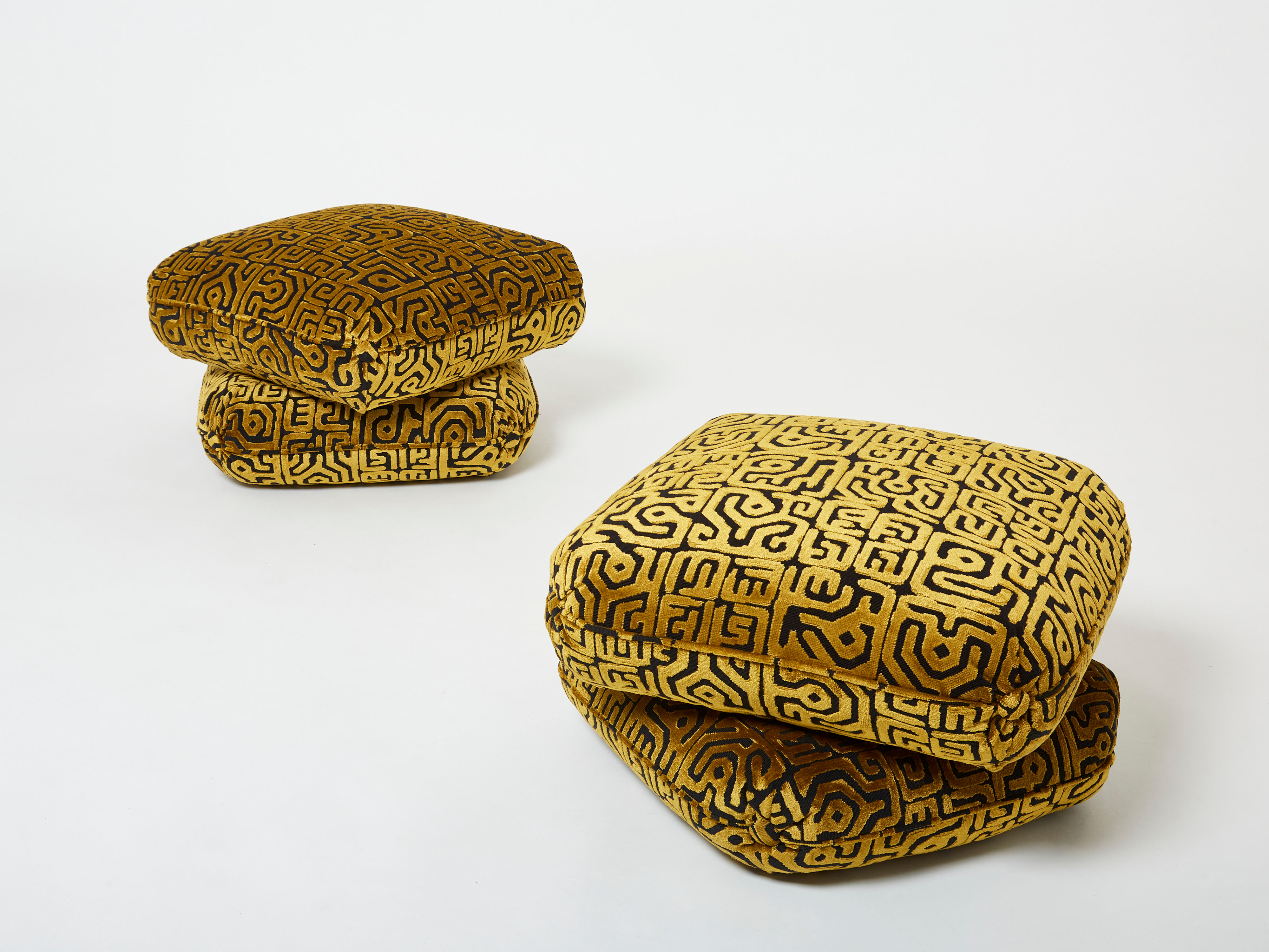 Pair of poufs velvet motifs 1970