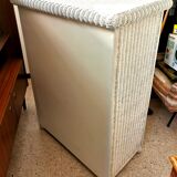 Chest of drawers in rattan
