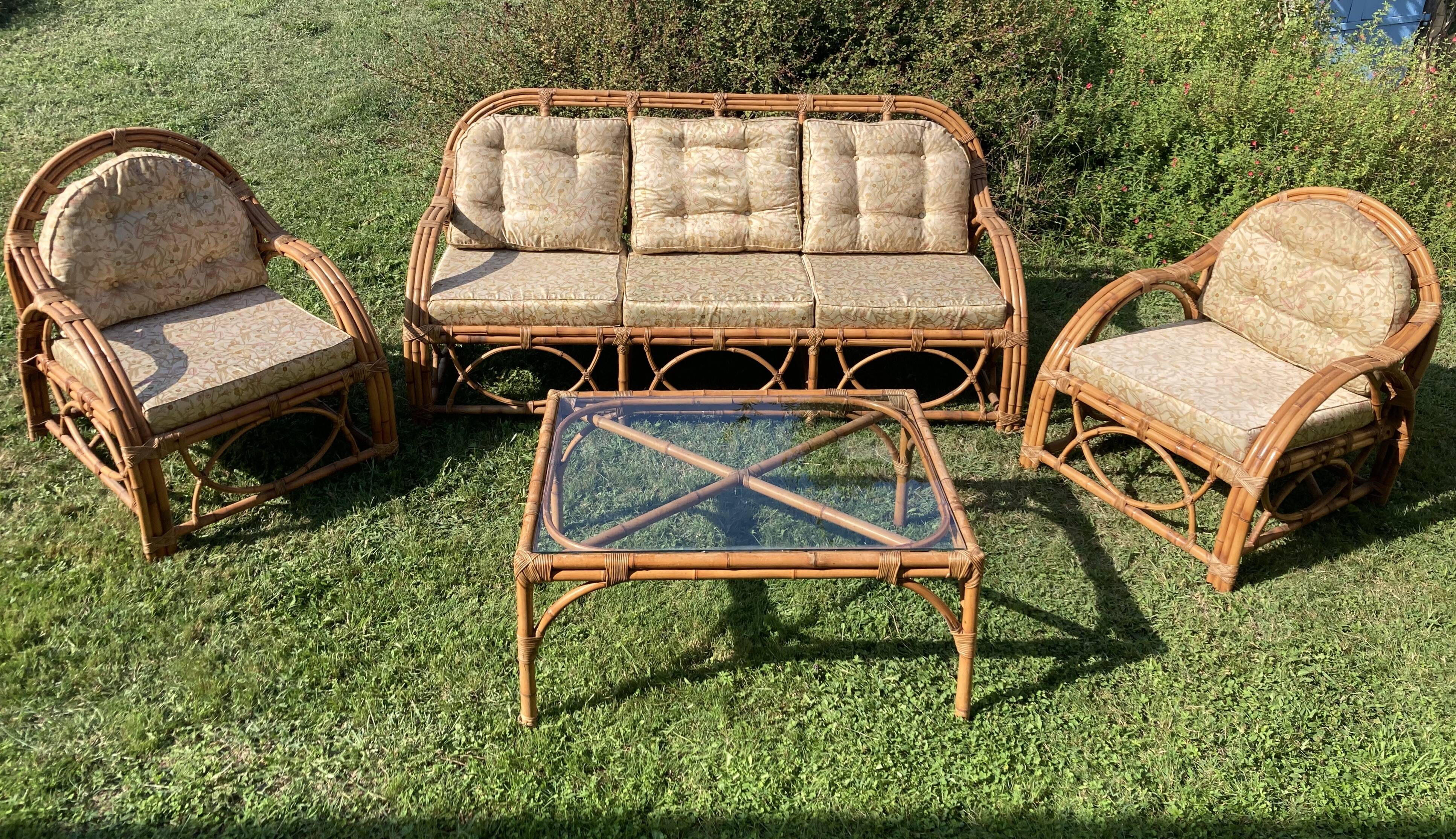 Salon en bambou vintage