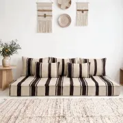 Coussin de sol en kilim rayé marron – laine tissée à la main, base crème