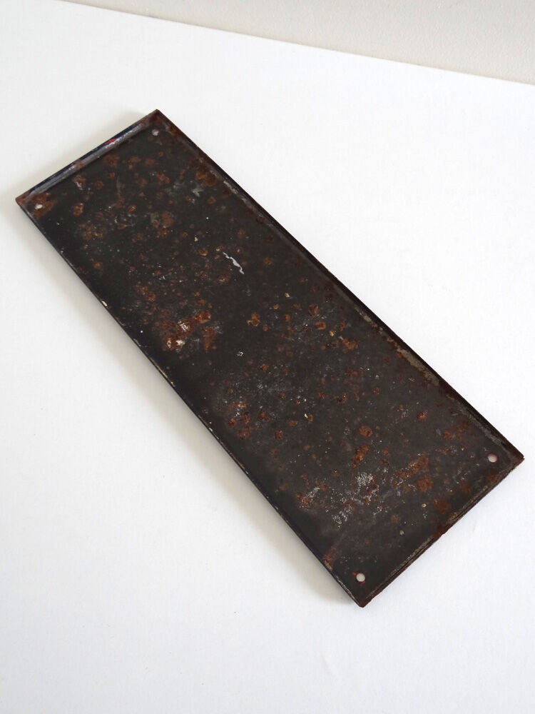 Plaque émaillée ancienne Marie Claire