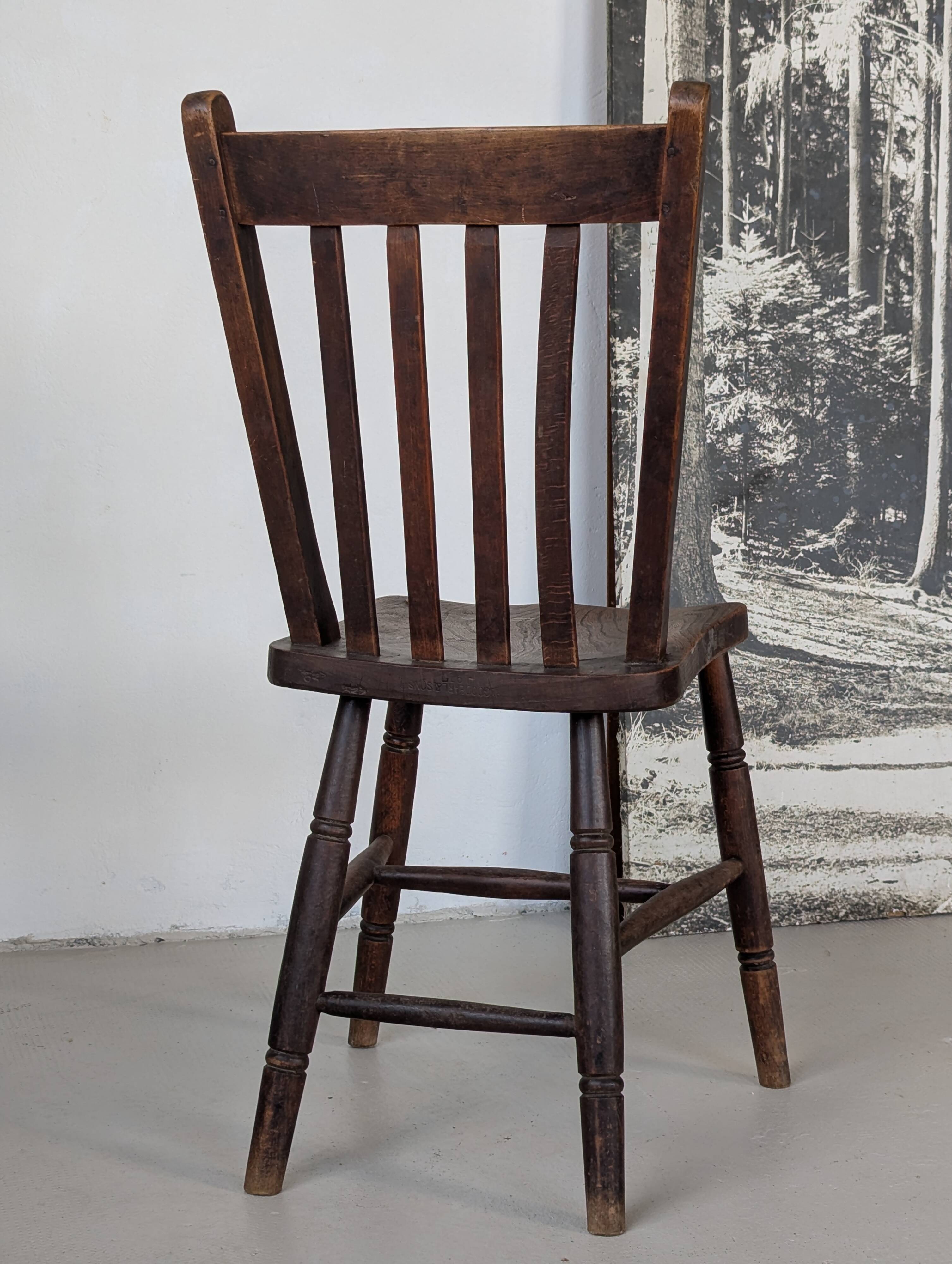 English Windsor chair 1917
