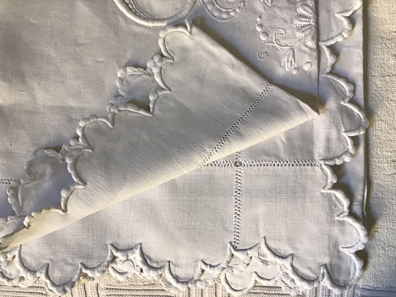 Drap de lin brodé fin 19eme