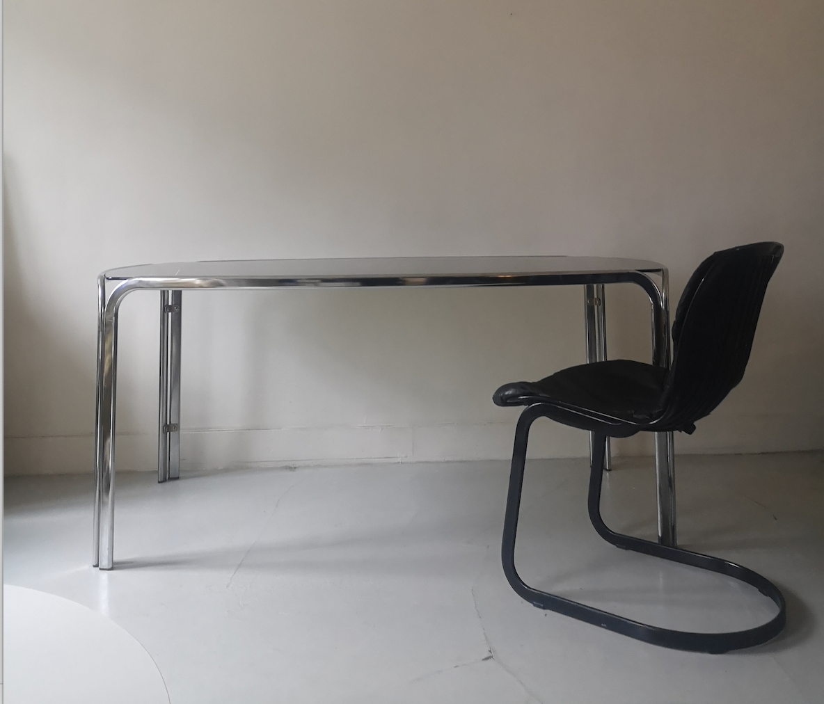 Dining table in chrome smoked glass, design 1970