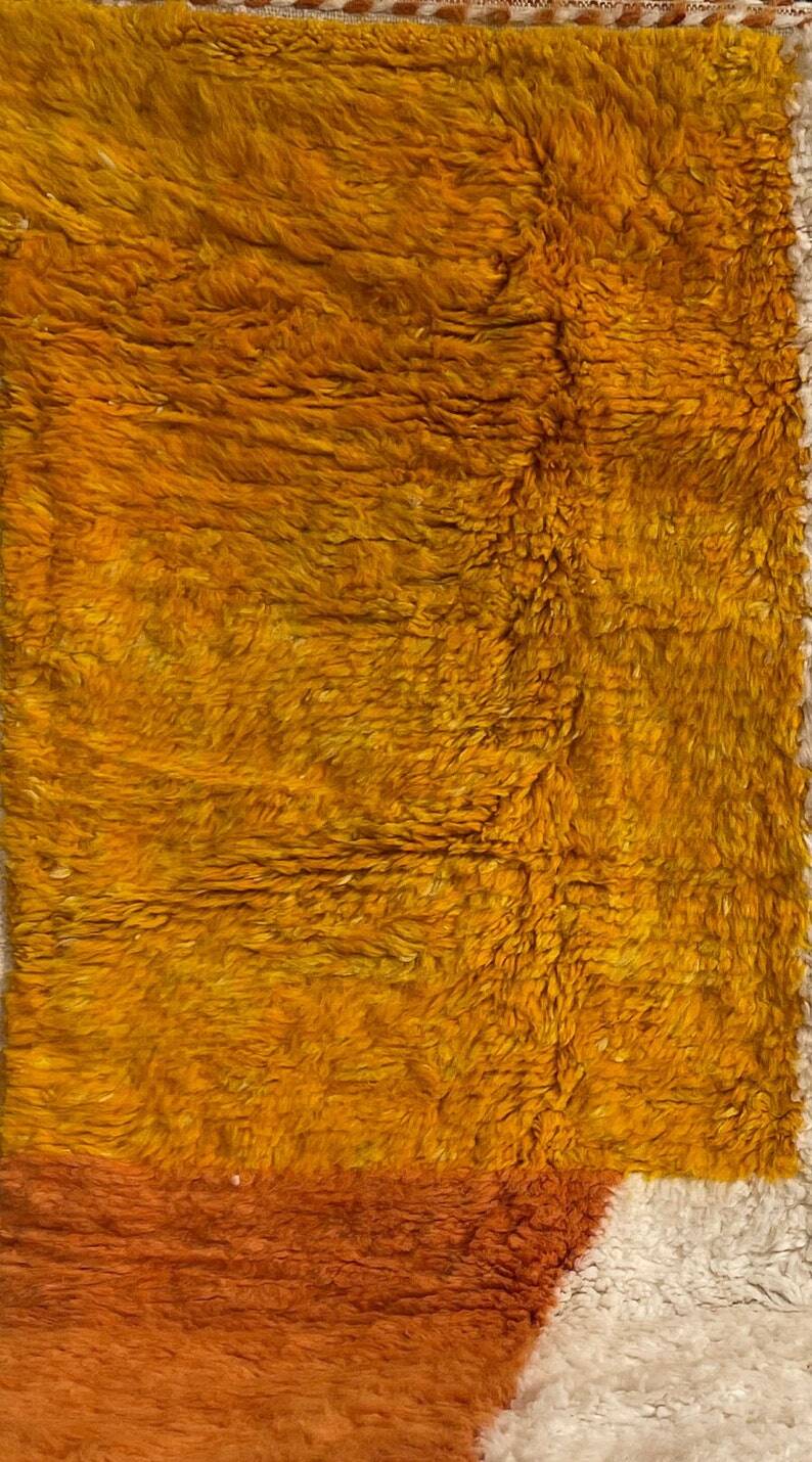 Orange Beni Ouarain rug decorated in natural wool, size 240cm×150cm