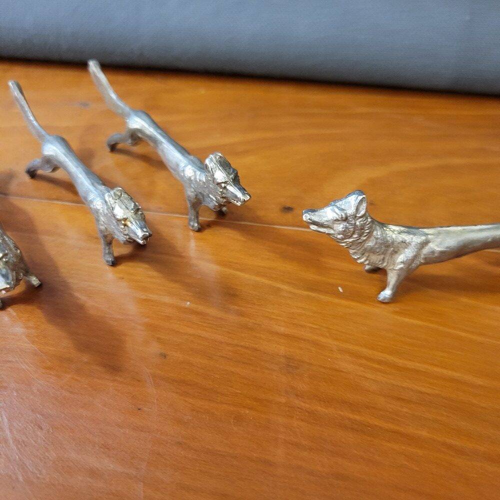 6 animal-shaped knife rests