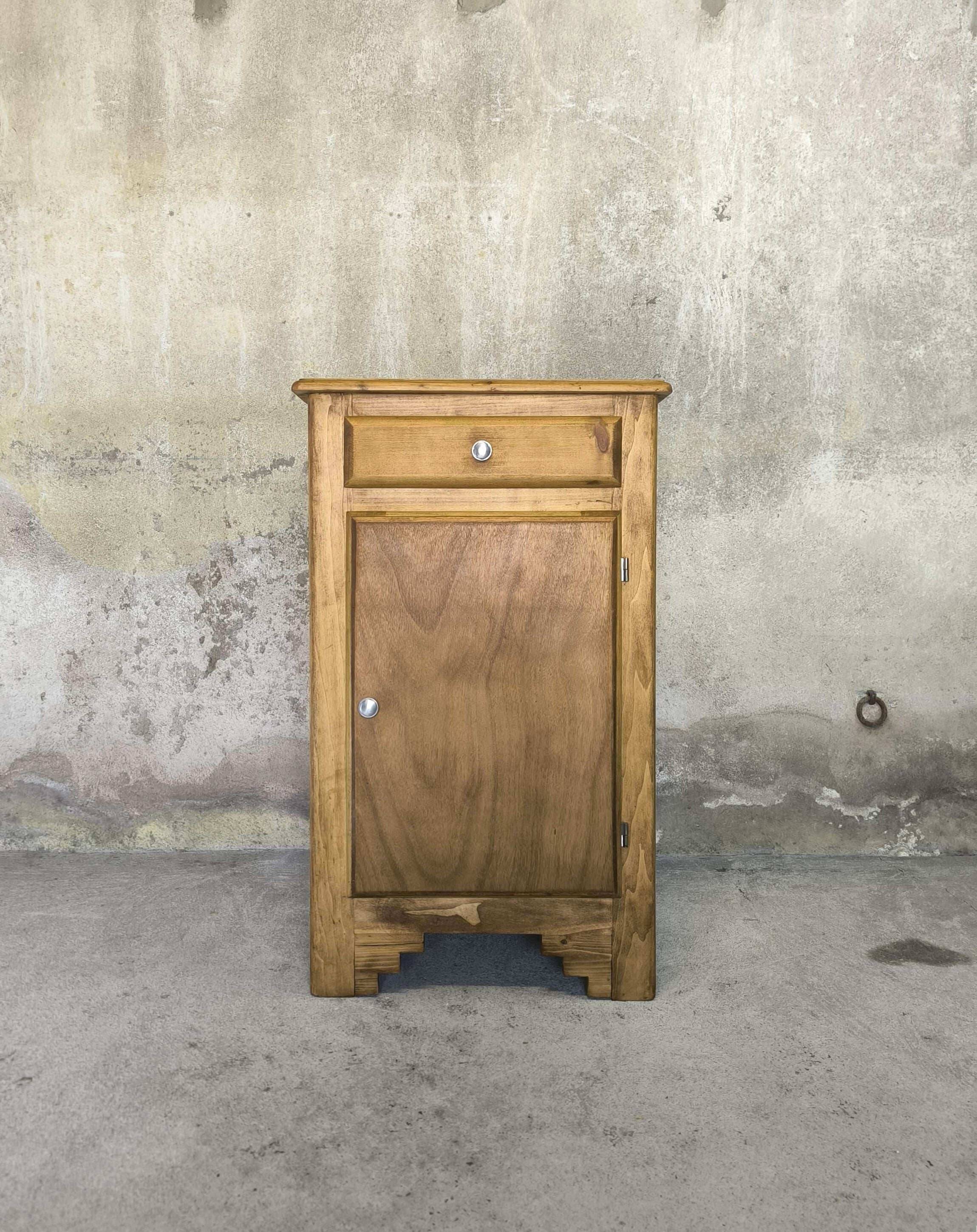 Vintage wooden sideboard/confiturier