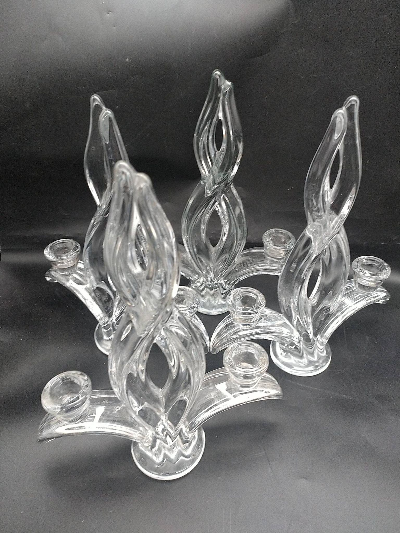 4 Bougeoirs lys en cristal de Vannes le Châtel .