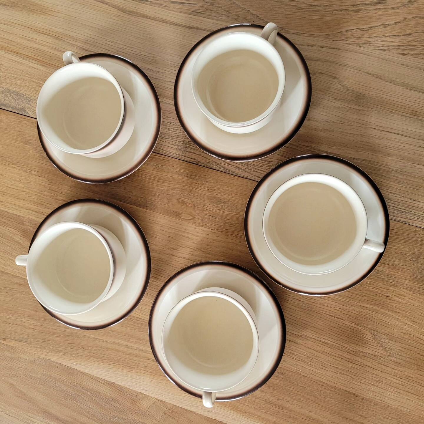 5 Boch La Louvière cups and saucers