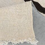 Long Tapis Couloir Off White à Rayures Noires, 74x351 Cm