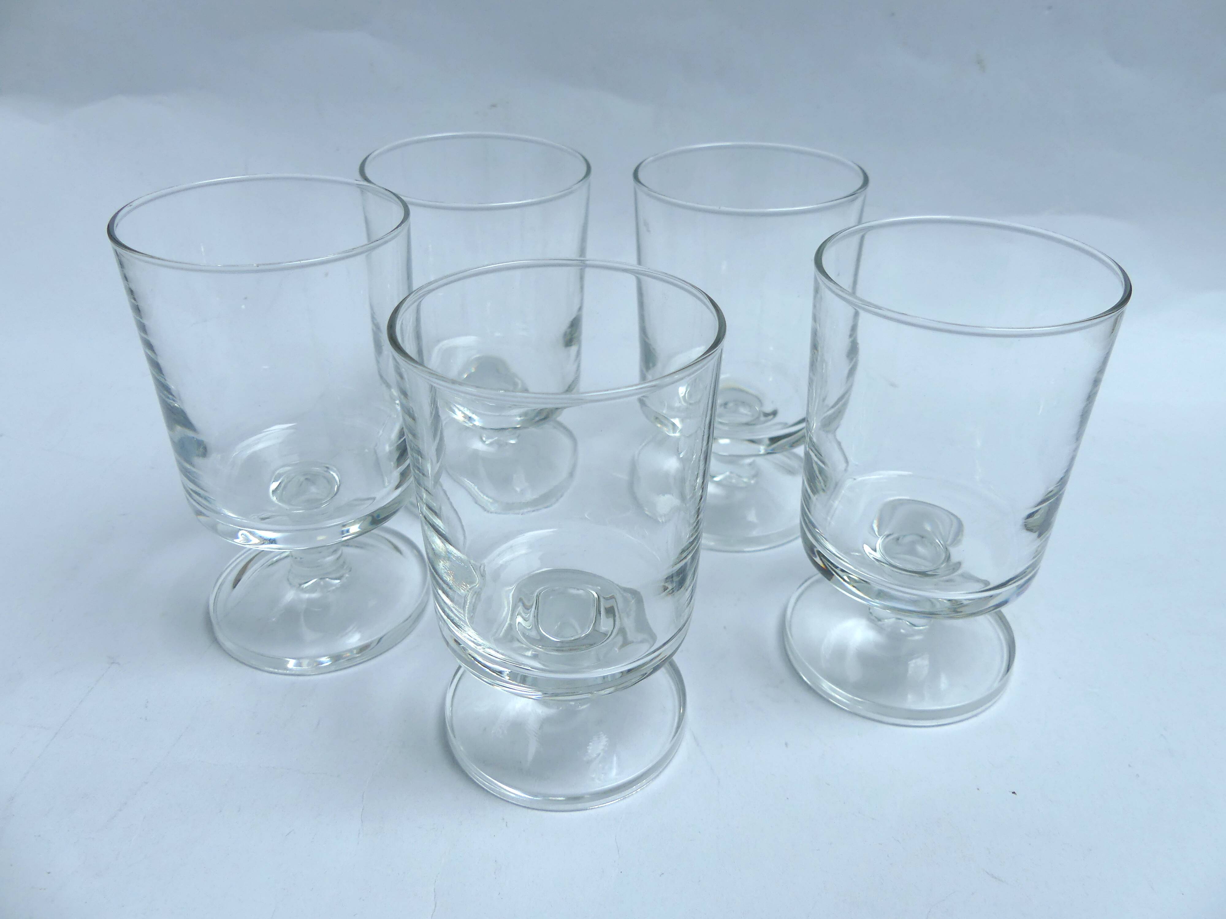 Luminarc Sweden white wine glasses