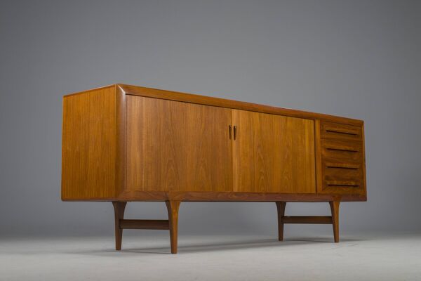 Enfilade en teck par Ib Kofod-Larsen pour Faarup Møbelfabrik, 1960