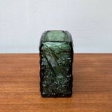 Swedish brutalist glass vase from the mid-century by Göte Augustsson for Ruda, 1960s.