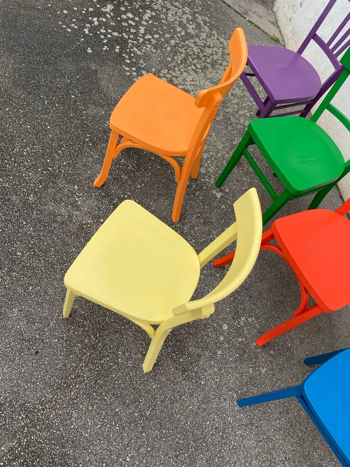 Set of 6 painted bistro chairs
