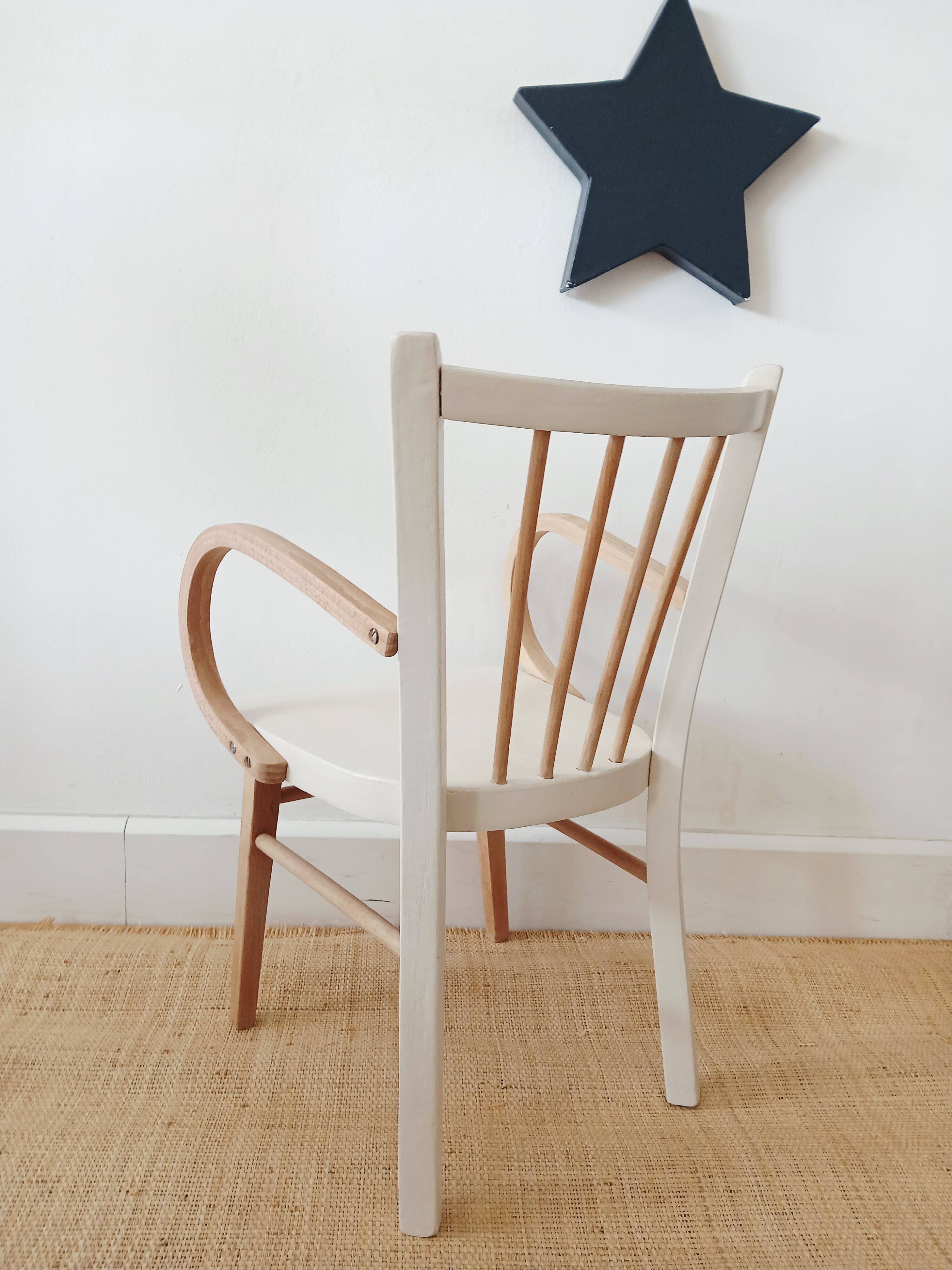 BAUMANN CHILDREN'S ARMCHAIR