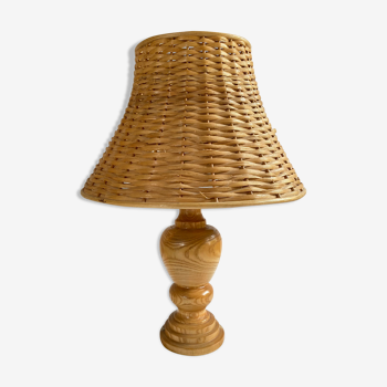 Wooden foot lamp rattan lampshade