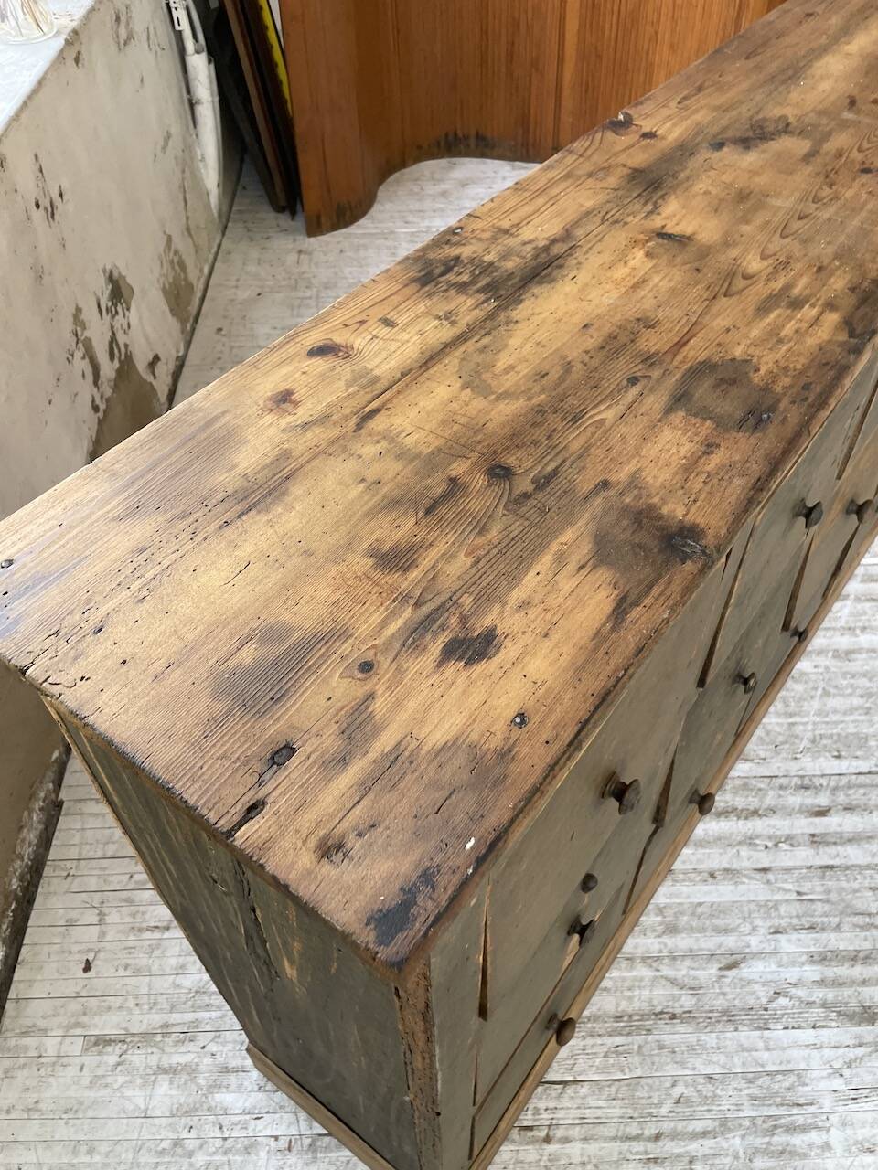 Green patina workshop furniture