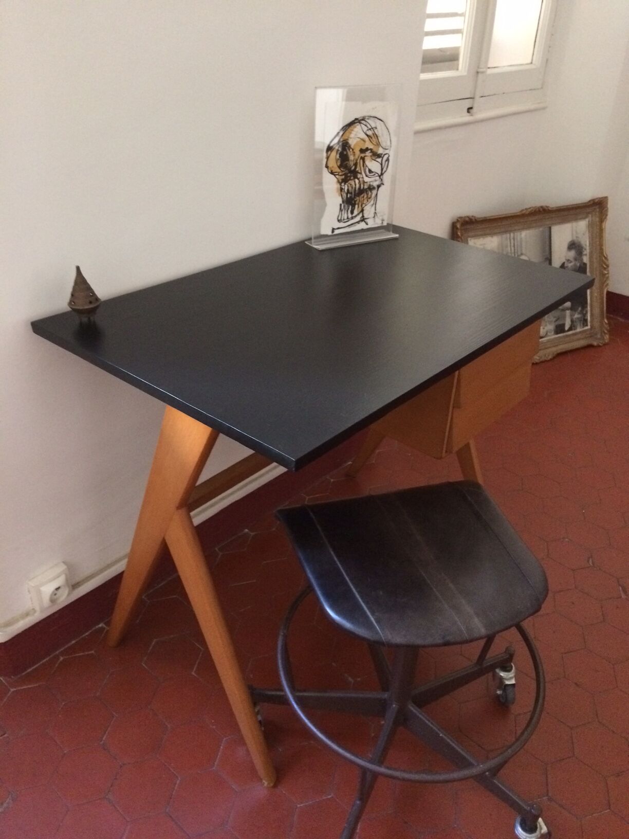 Bureau vintage pieds compas