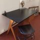Bureau vintage pieds compas