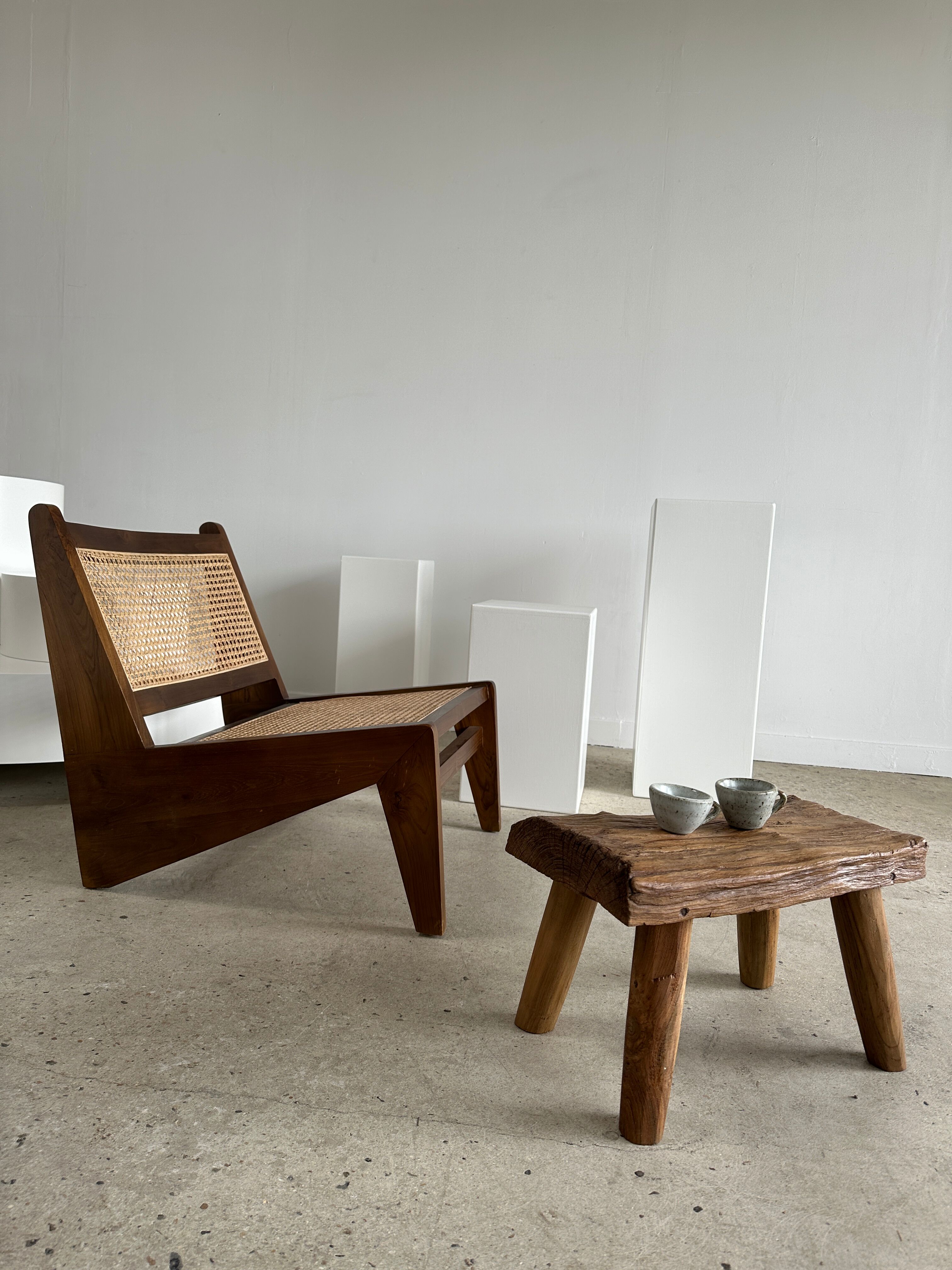 Stool in blond teak
