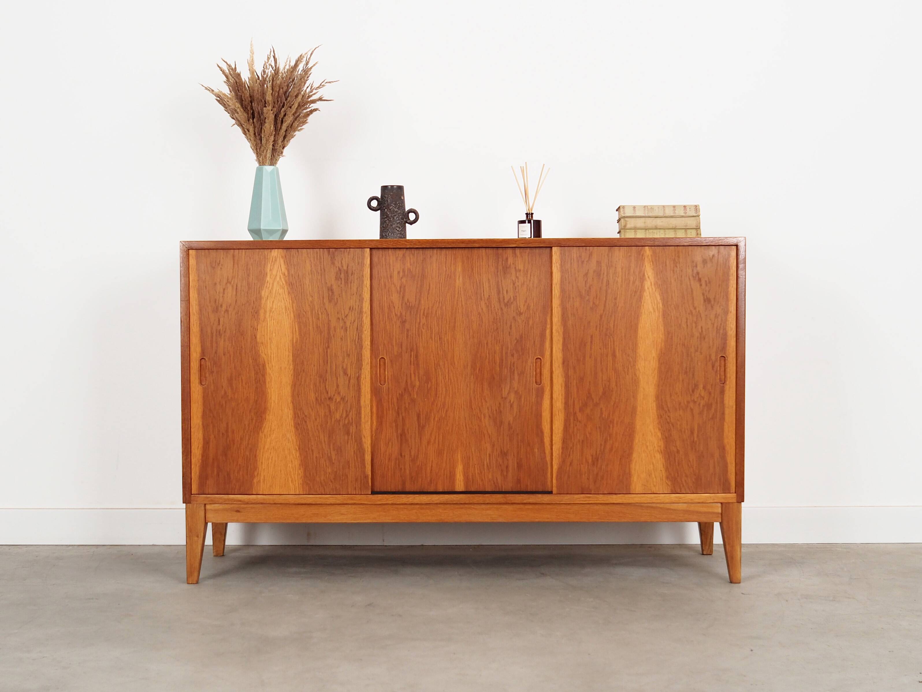 Ash dresser, Danish design, 1960s, production: Denmark