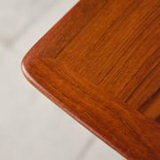 Table extensible par Svend Aage Madsen pour K. Knudsen & Søn