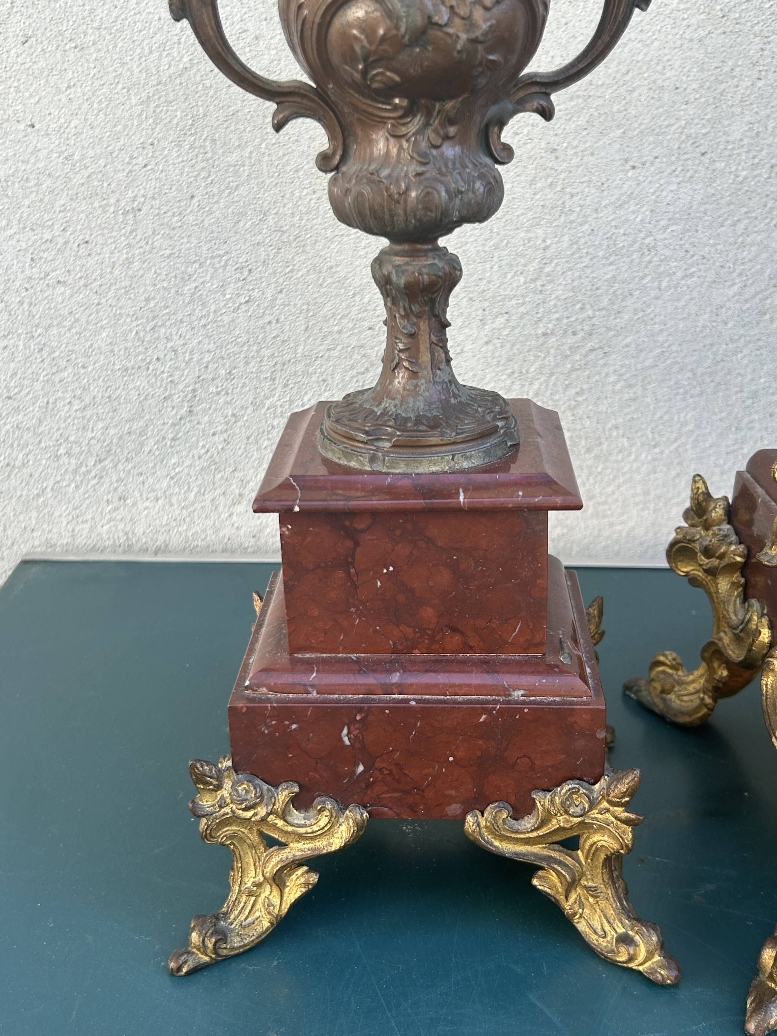 Garniture de cheminée Napoléon III marbre & régule signé Auguste. Moreau