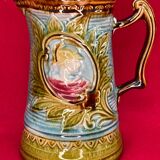 Pichet Art Nouveau en barbotine belge Wasmuel, XIXe siècle