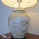 Large enameled porcelain lamp in relief, Asian pattern
