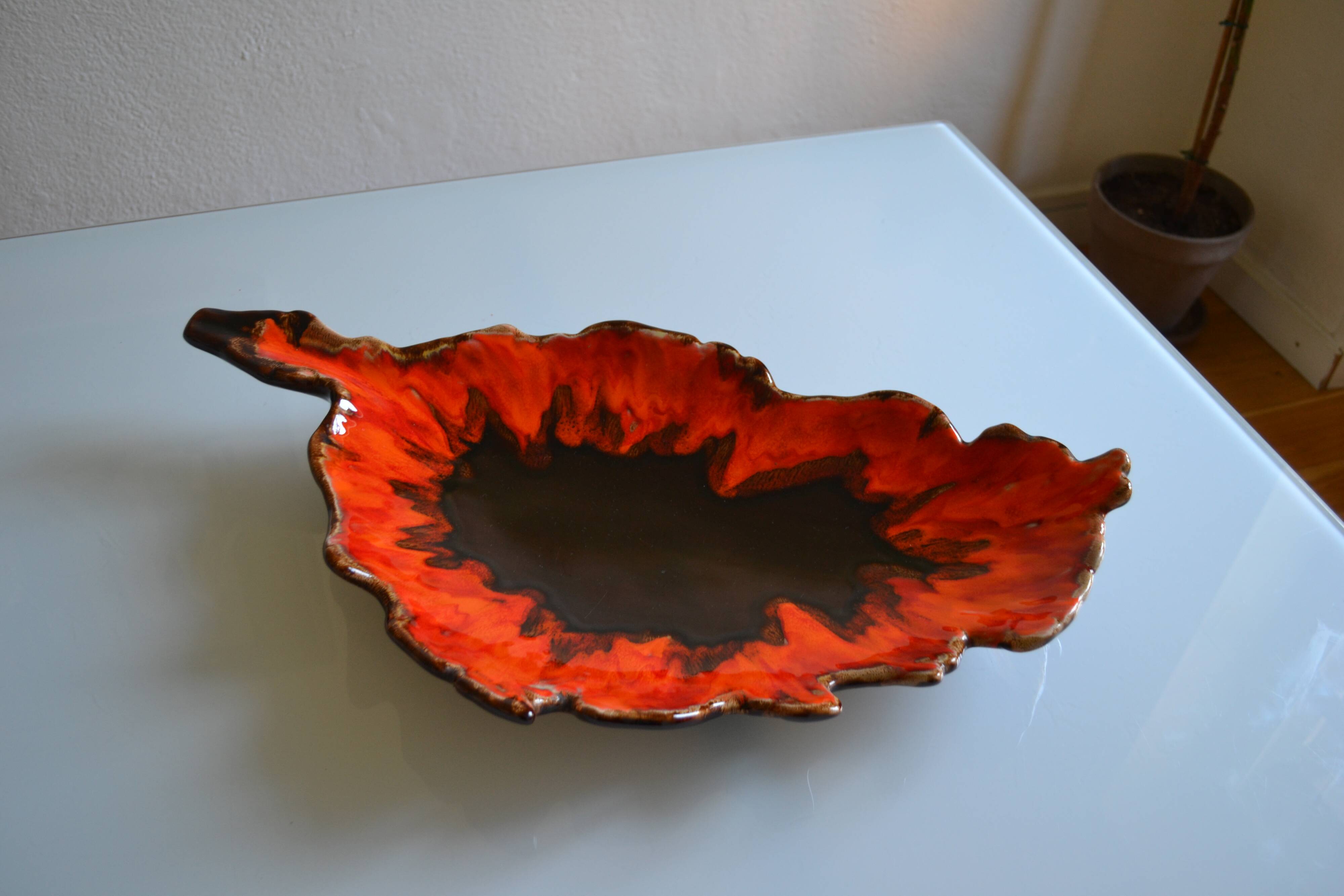 Large ceramic bowl in the shape of Corsica, orange and brown, vintage 70s