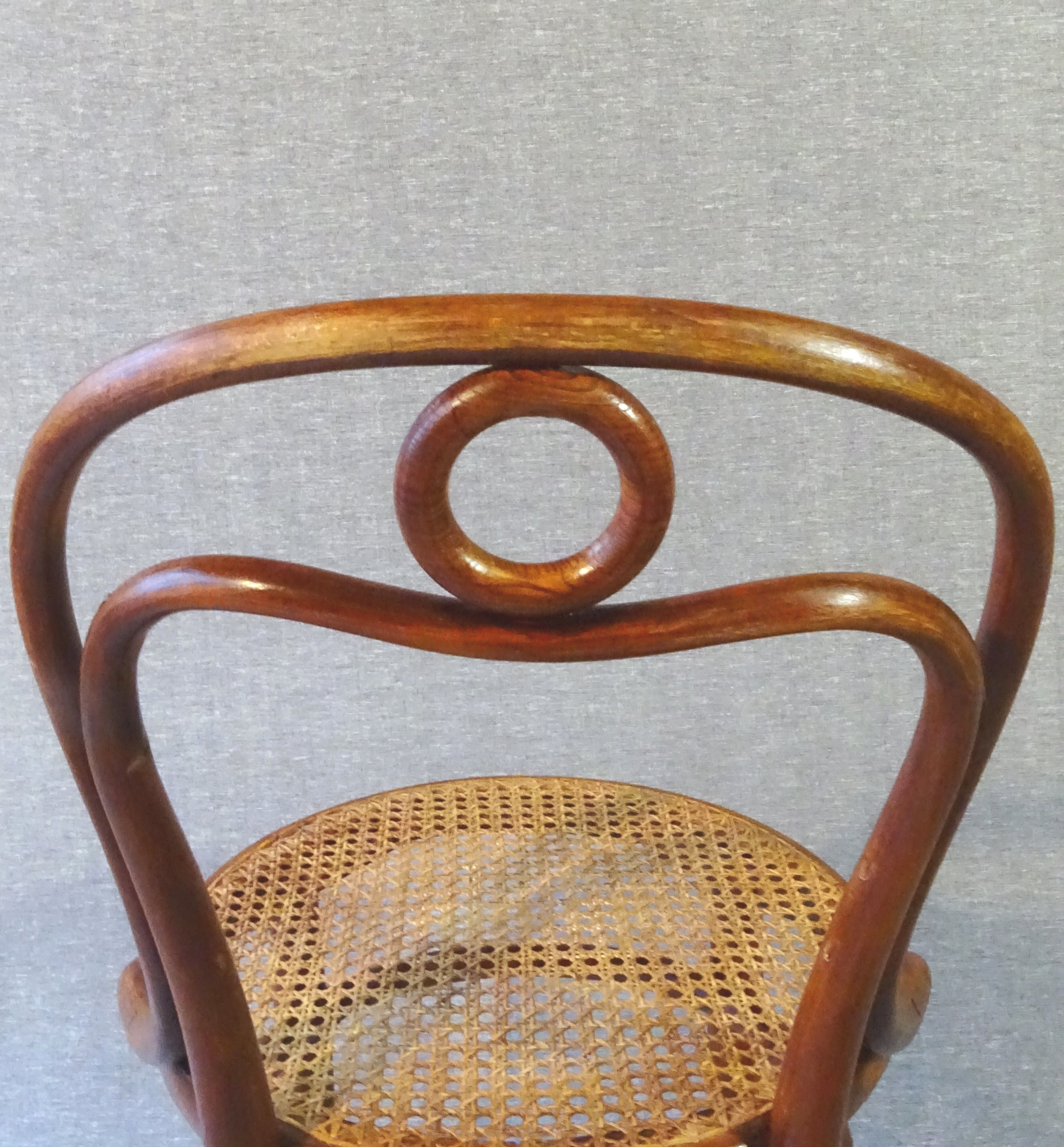 Set of 4 chairs THONET N°31, circa 1880, new cannages