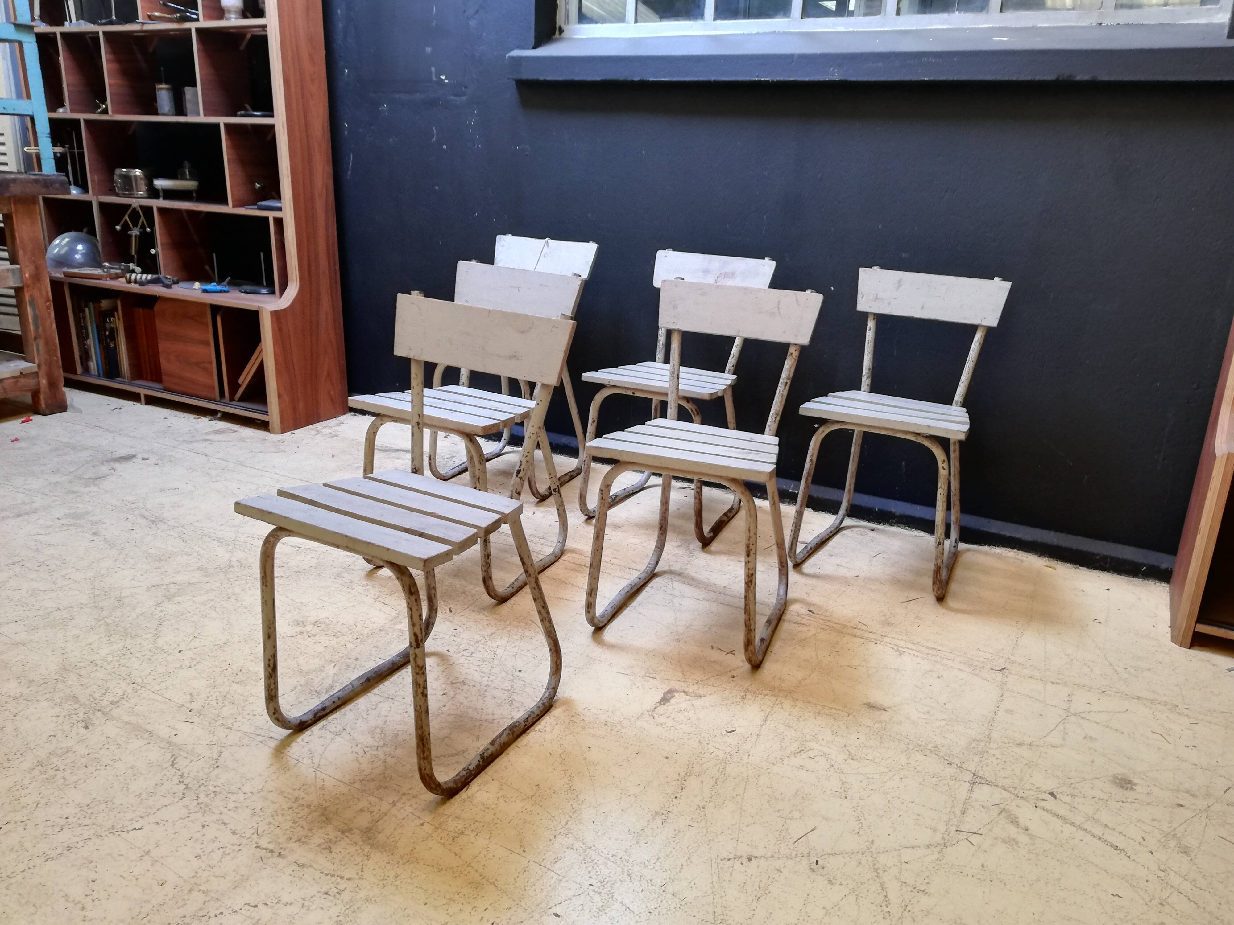 6 vintage garden chairs made of wood and metal
