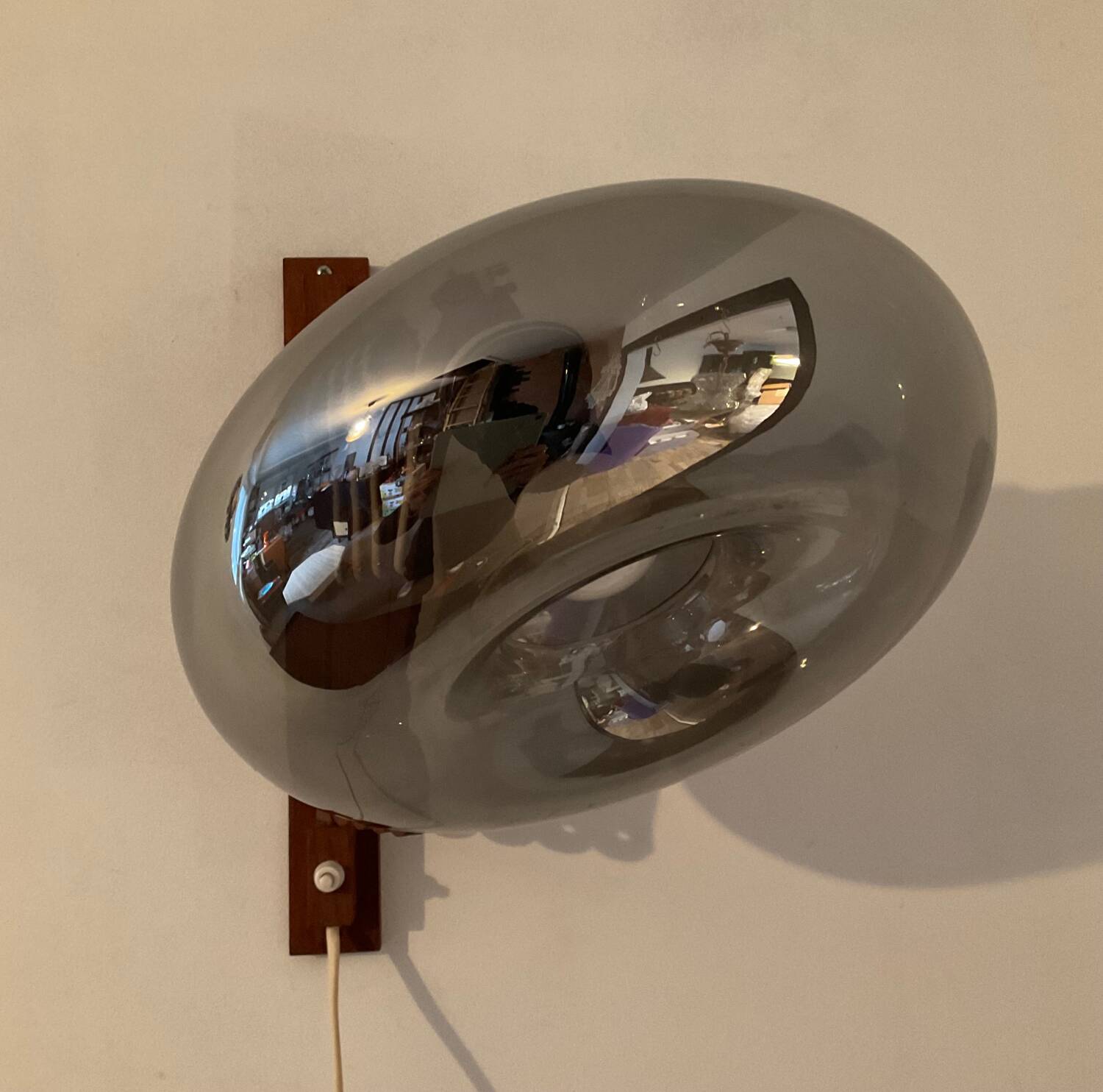 Scandinavian “scissors” wall lamp in teak from the 50s and 60s