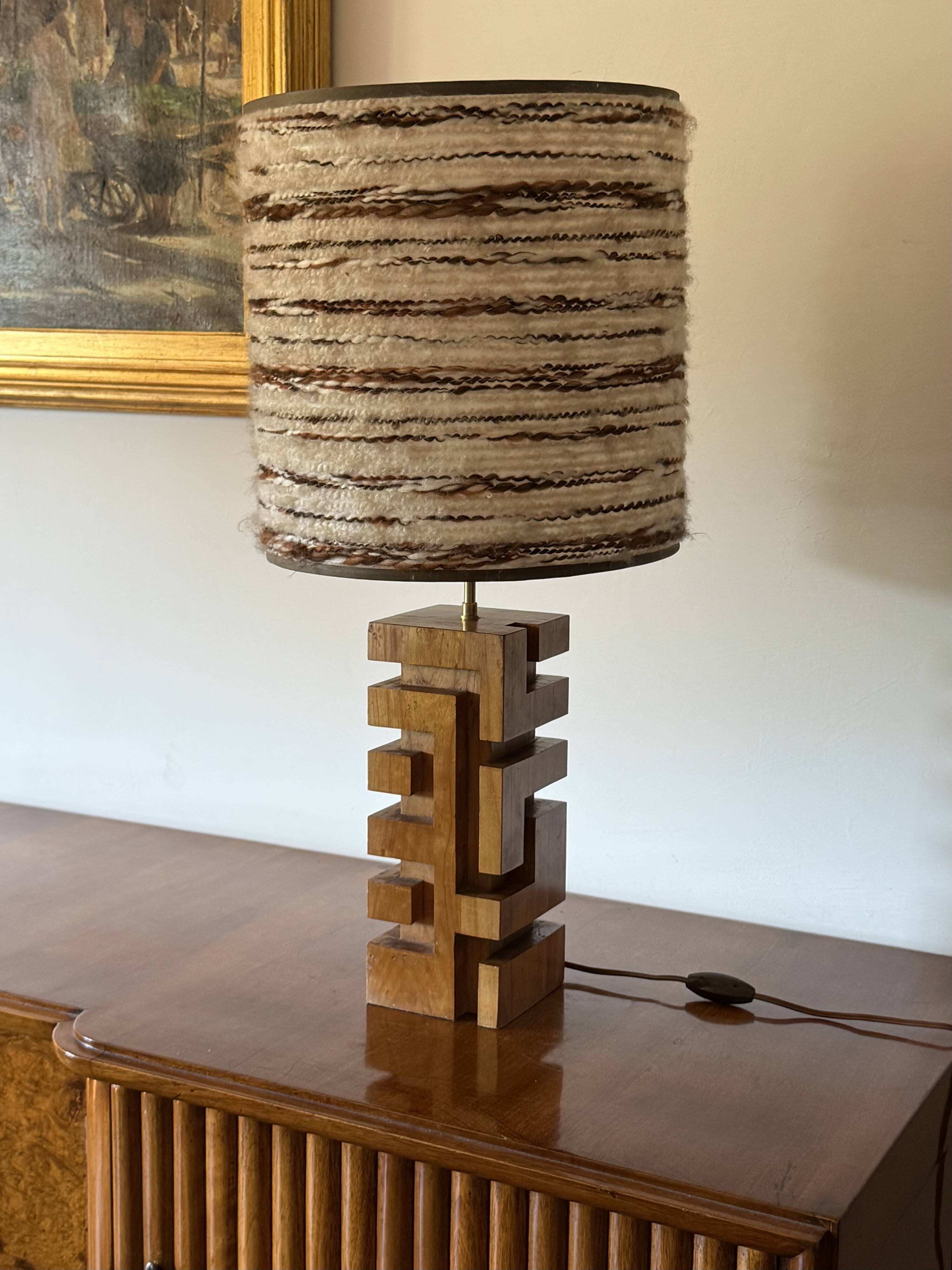 Hollywood regency wood table lamp, France 1970s