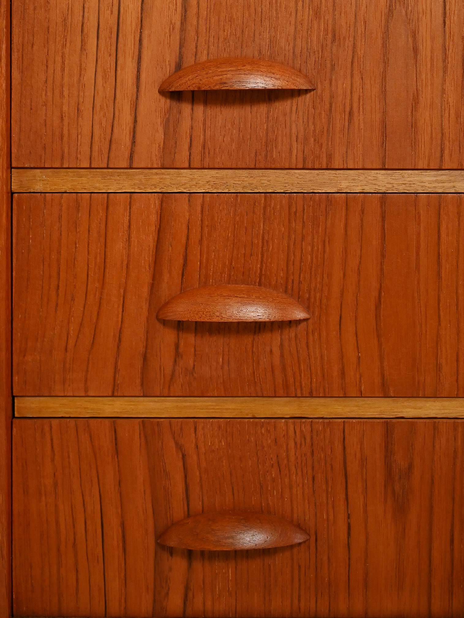 Scandinavian teak vanity chest, 1950s/60s