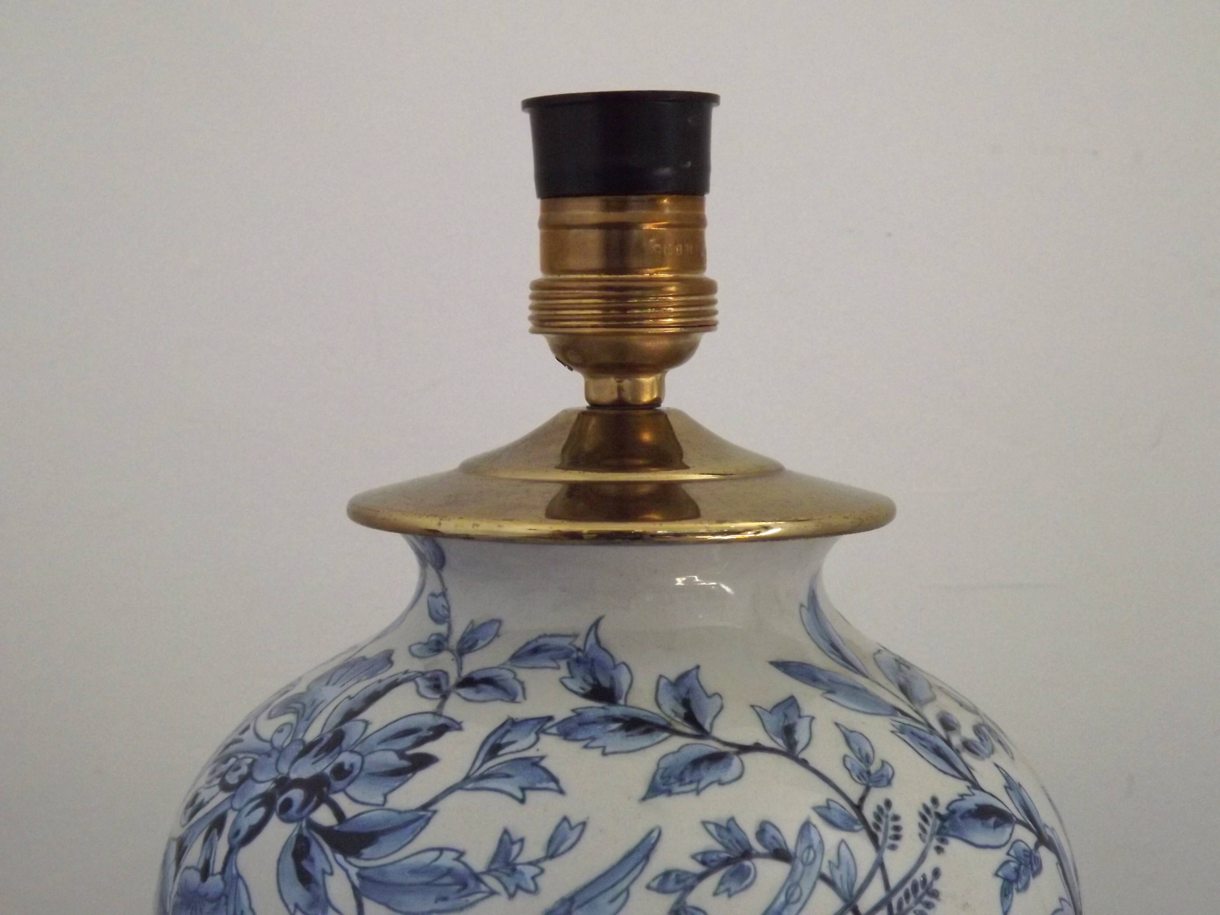 Blue & White Chinoiserie Ginger Jar Table Lamp Raised Bird & Floral Moti