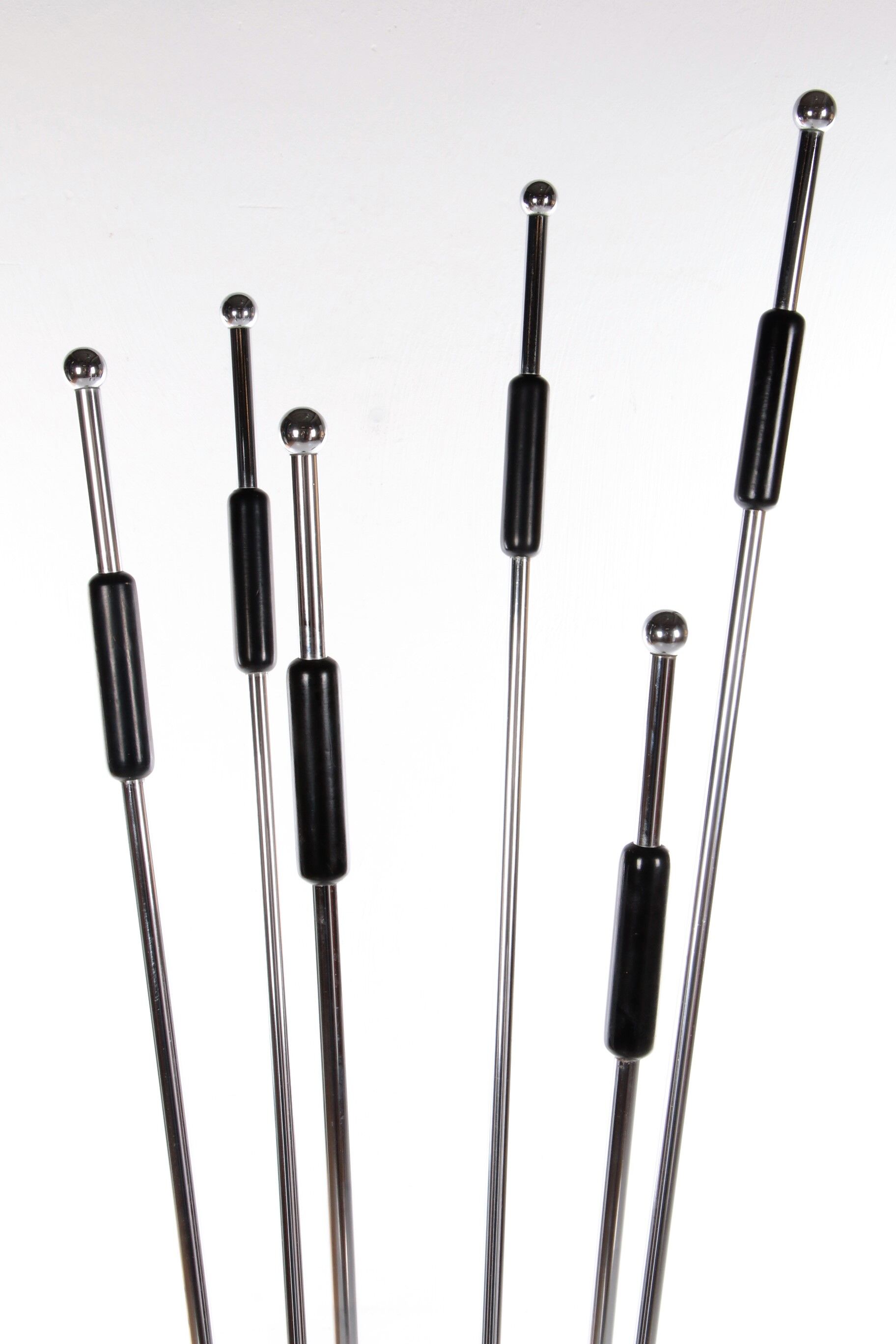 Porte-manteau en travertin chromé architectural italien années 1960