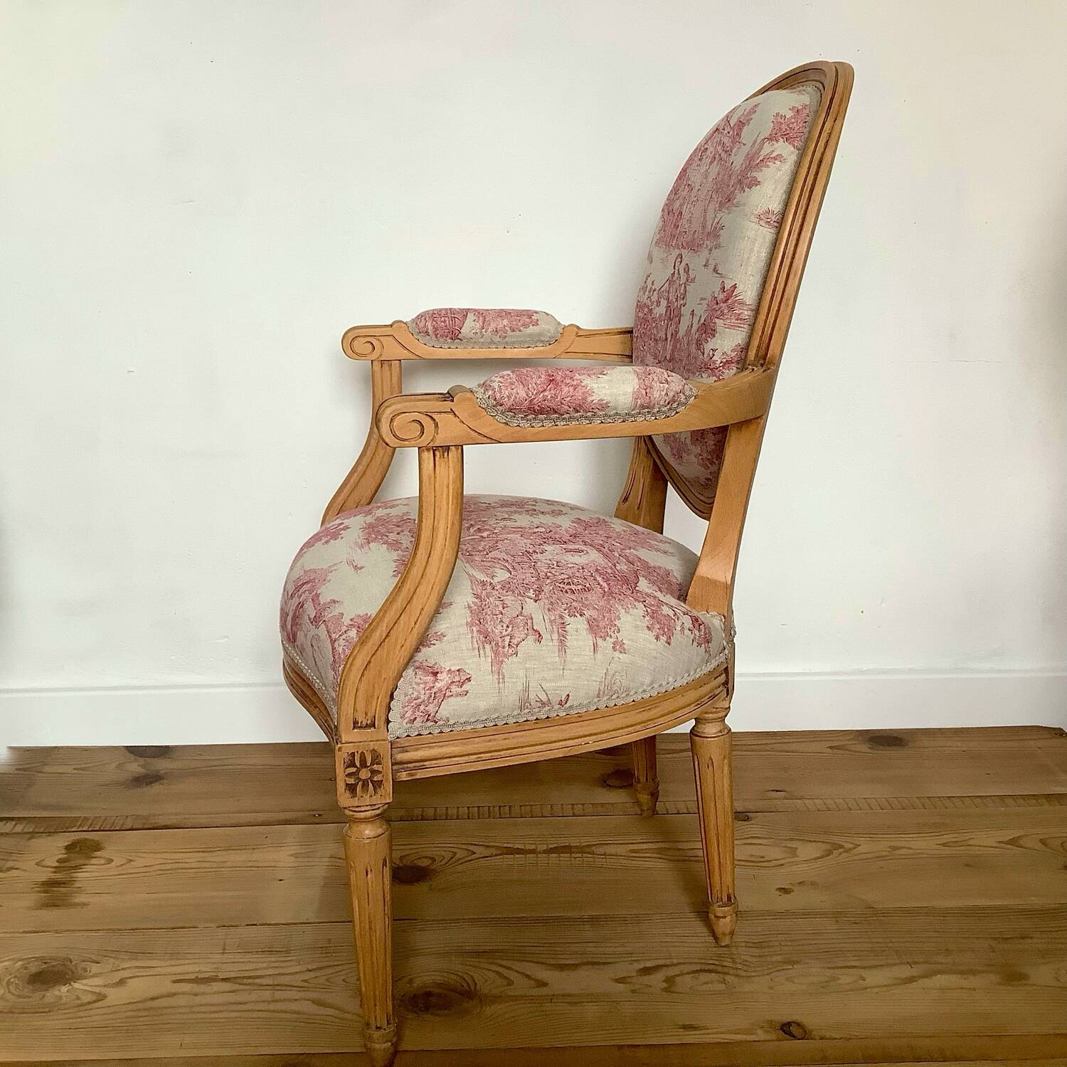 Louis XVI medallion armchair