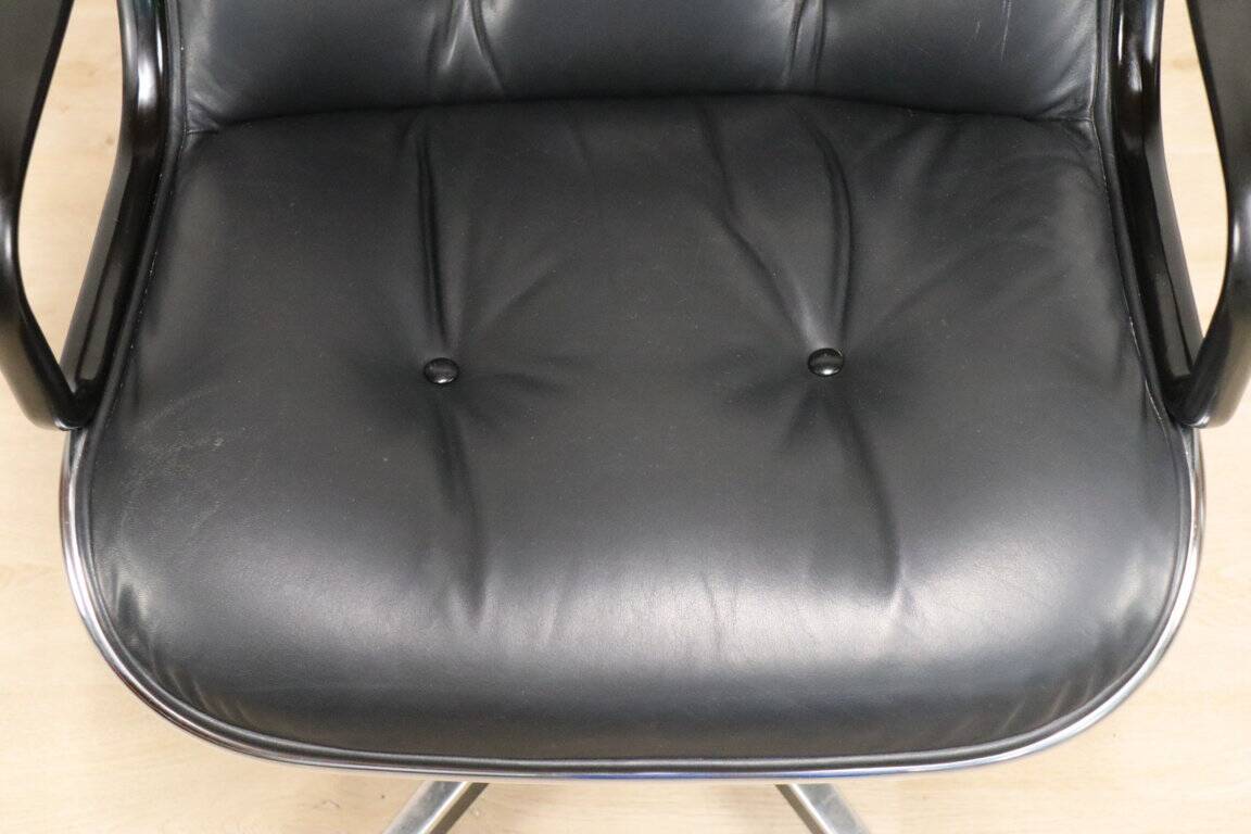 Charles Pollock leather office chair, Knoll edition, 1970