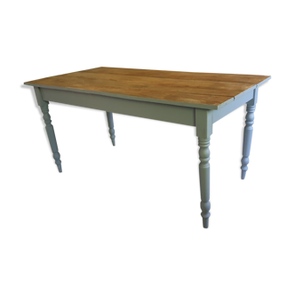 Grey table