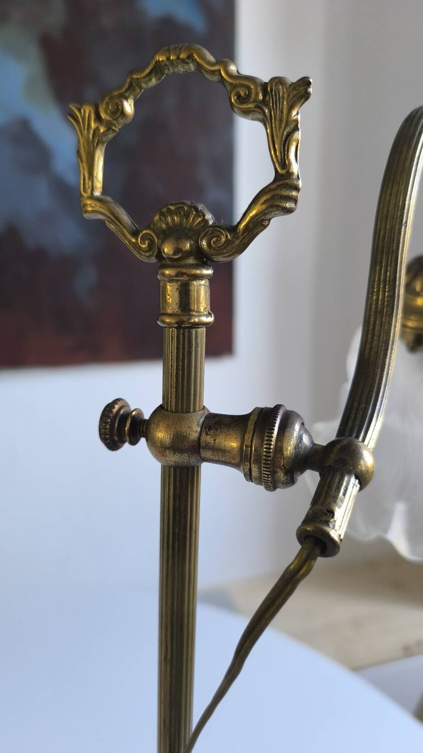 Art Deco bronze and frosted glass tulip lamp