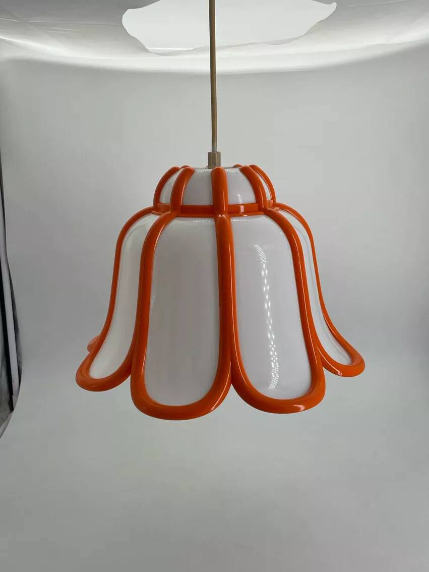 Suspension in the shape of a flower from the 70s