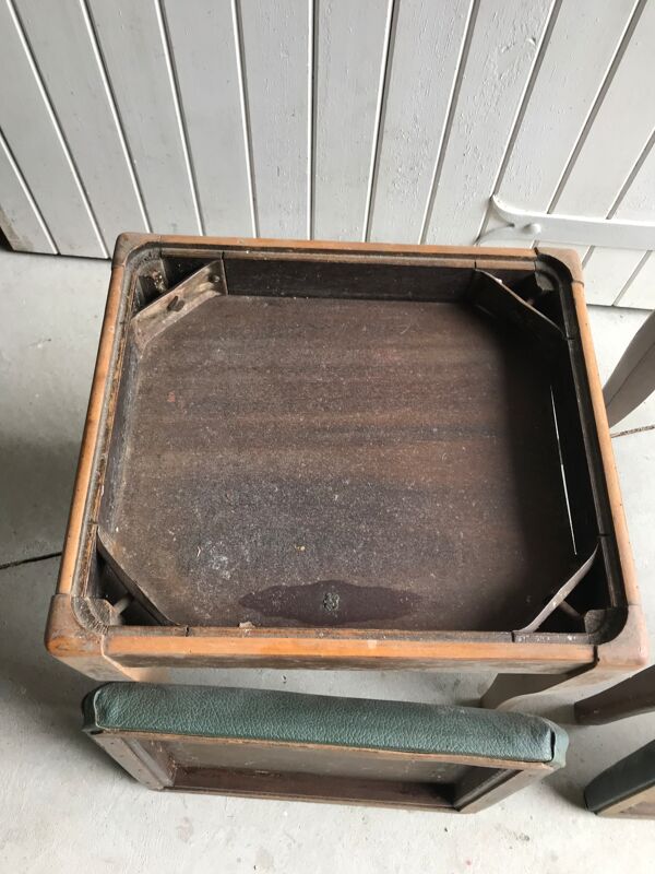 Lot de deux tabourets vintage