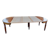 Extendable table