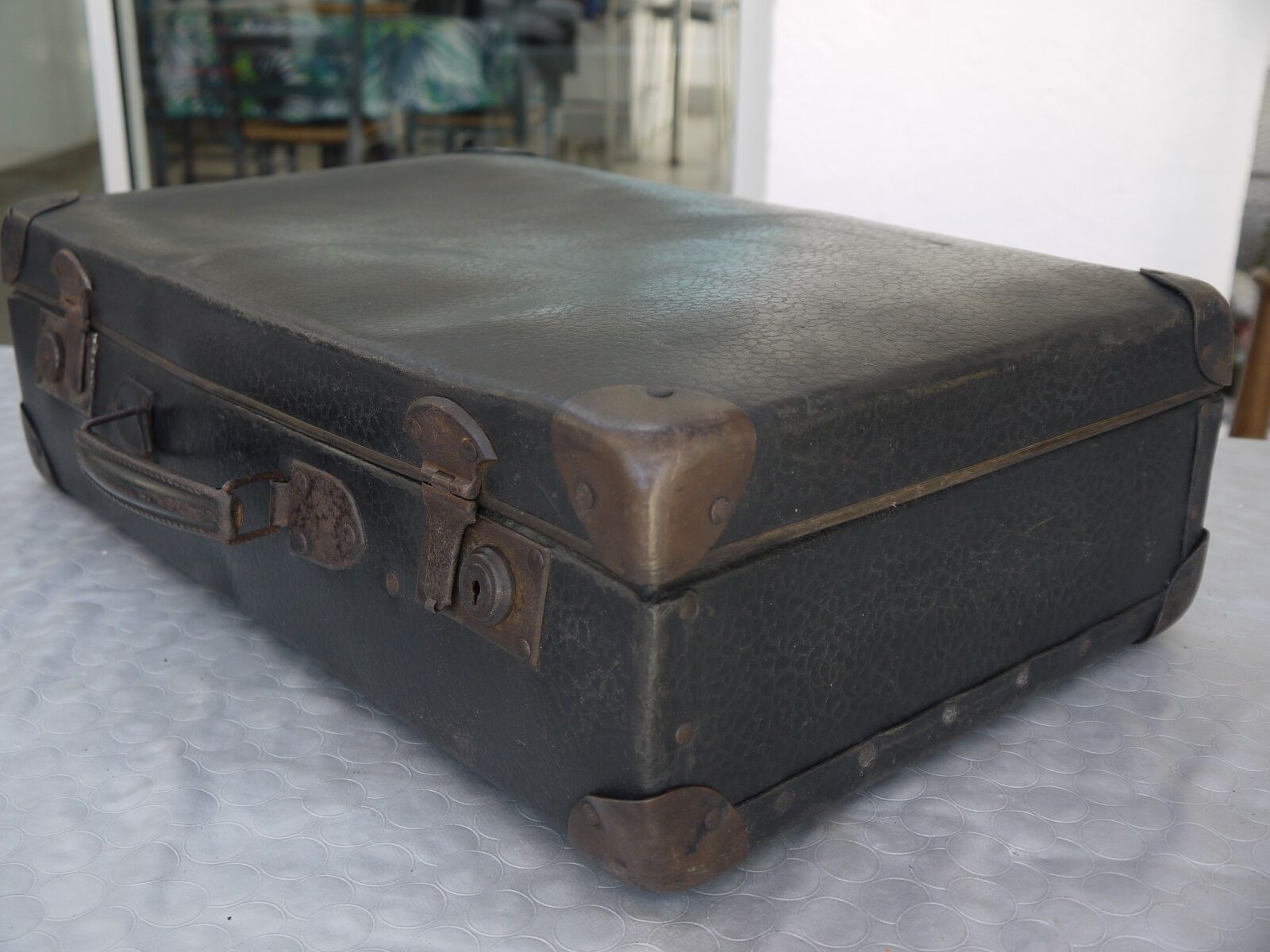 Black 1940s case