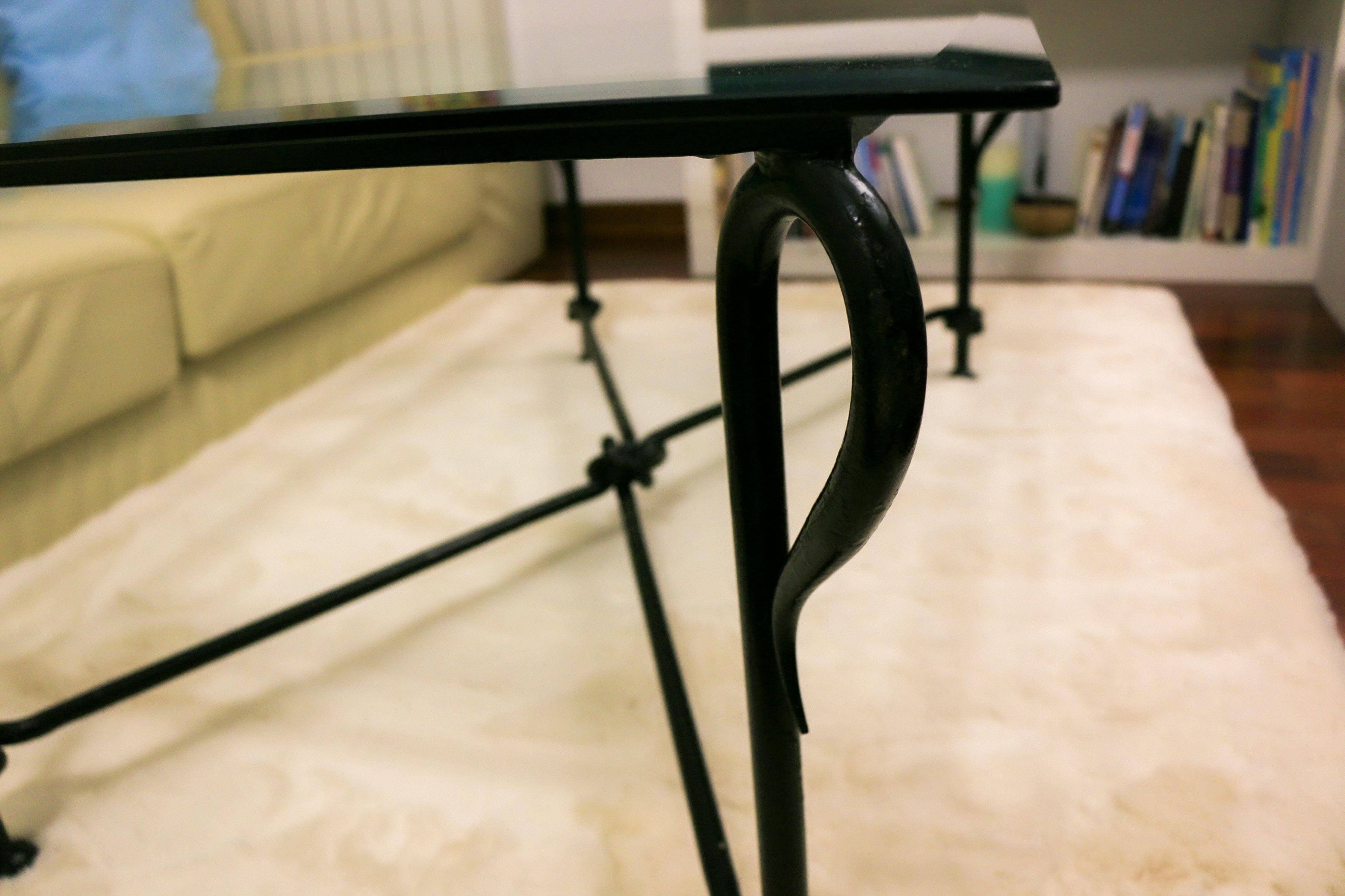 Table basse vintage – verre biseauté & fer forgé – 119×69×44 cm