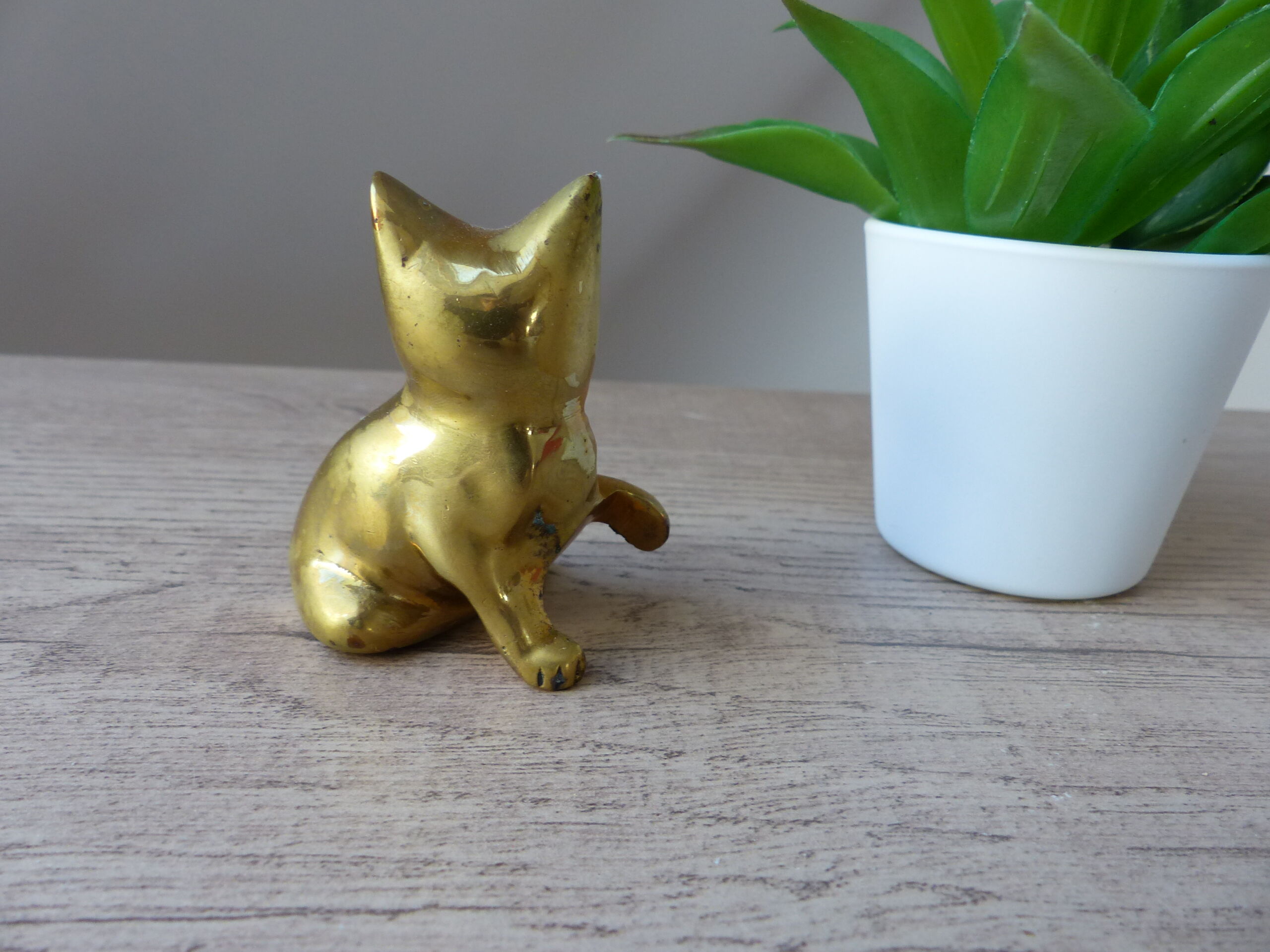 Vintage brass cat figure