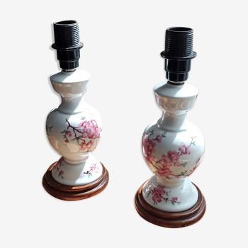 Pair of floral pattern bedside lamps