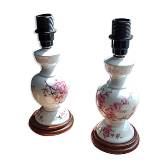 Pair of floral pattern bedside lamps